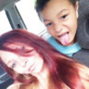 Meet your Posher, Roxana